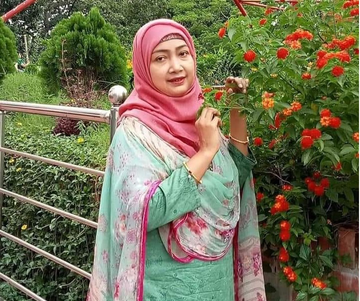 আ ফ রো জা  মু ক্তা 